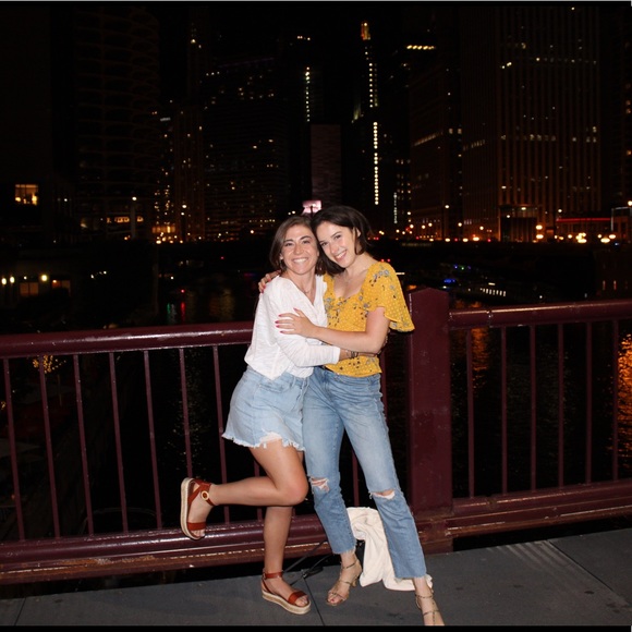 Meet your Posher, Jillian - Picture 1 of 1